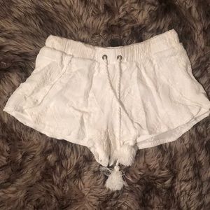 White shorts XS